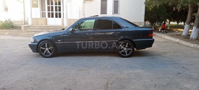 Mercedes C 240 1998, 321,000 km - 2.4 l - Sumqayıt