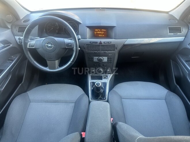 Opel Astra 2006, 190,000 km - 1.3 л - Bakı