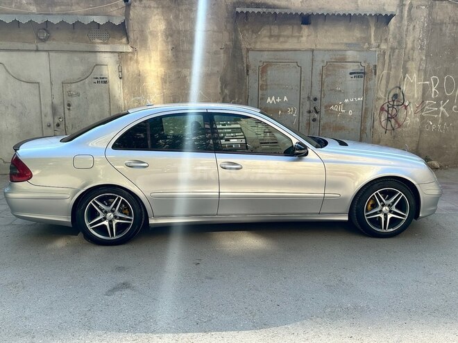 Mercedes E 220 2006, 37,600 km - 2.2 l - Bakı