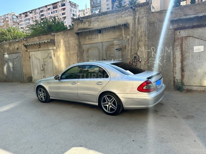 Mercedes E 220 2006, 37,600 km - 2.2 l - Bakı