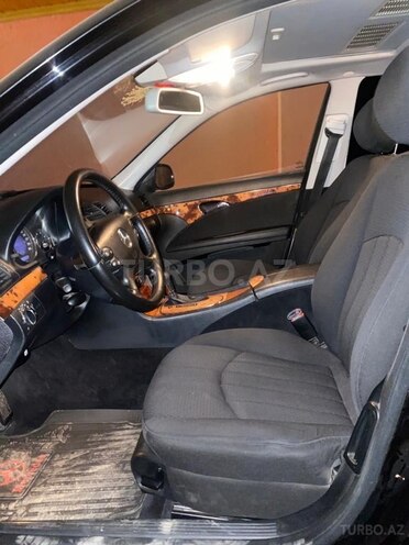 Mercedes E 220 2006, 225,200 km - 2.2 l - Quba