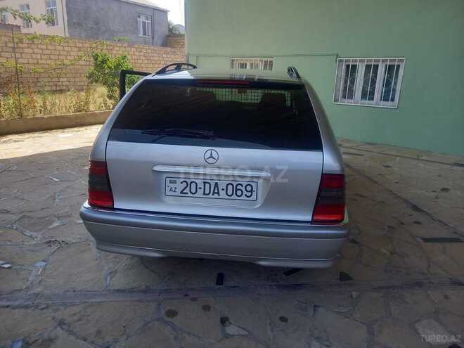 Mercedes C 180 1999, 332,000 km - 1.8 л - Tovuz