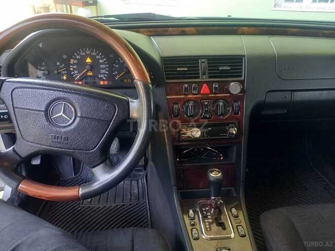Mercedes C 180 1999, 332,000 km - 1.8 л - Tovuz