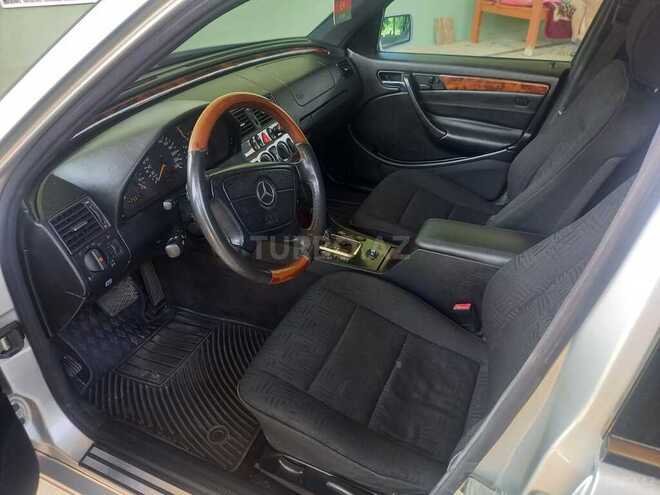 Mercedes C 180 1999, 332,000 km - 1.8 л - Tovuz