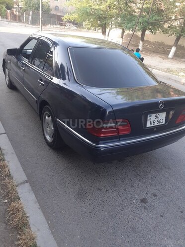 Mercedes E 230 1997, 110,853 km - 2.3 л - Sumqayıt