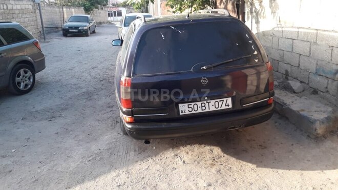 Opel Omega 1995, 200,000 km - 2.0 l - Sumqayıt