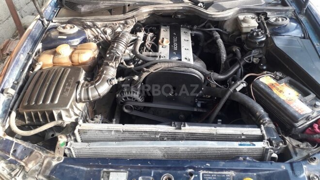 Opel Omega 1995, 200,000 km - 2.0 l - Sumqayıt