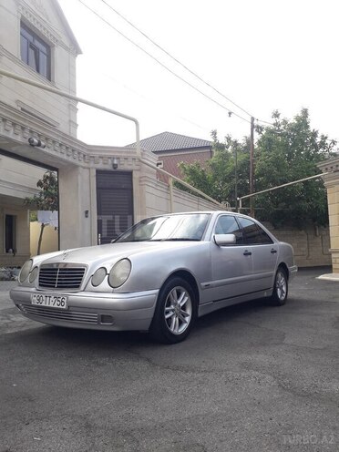 Mercedes E 240 1998, 380,000 km - 2.4 l - Bakı