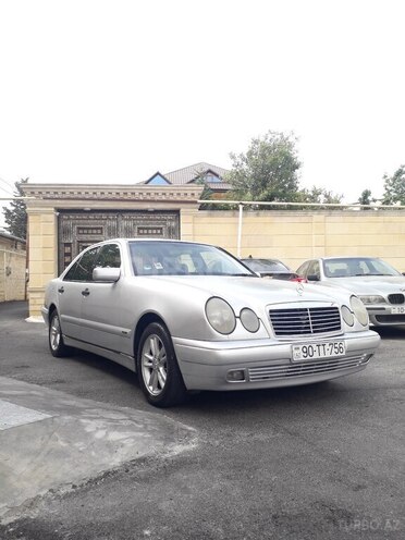Mercedes E 240 1998, 380,000 km - 2.4 l - Bakı