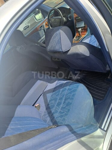 Mercedes E 240 1998, 380,000 km - 2.4 l - Bakı