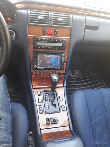 Mercedes E 240 1998, 380,000 km - 2.4 l - Bakı