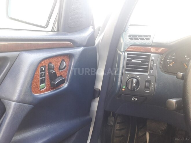 Mercedes E 240 1998, 380,000 km - 2.4 l - Bakı