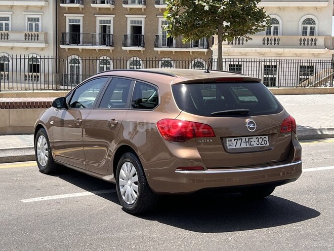 Opel Astra 2015, 98,500 km - 1.4 l - Bakı