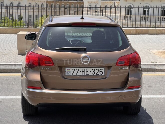 Opel Astra 2015, 98,500 km - 1.4 l - Bakı