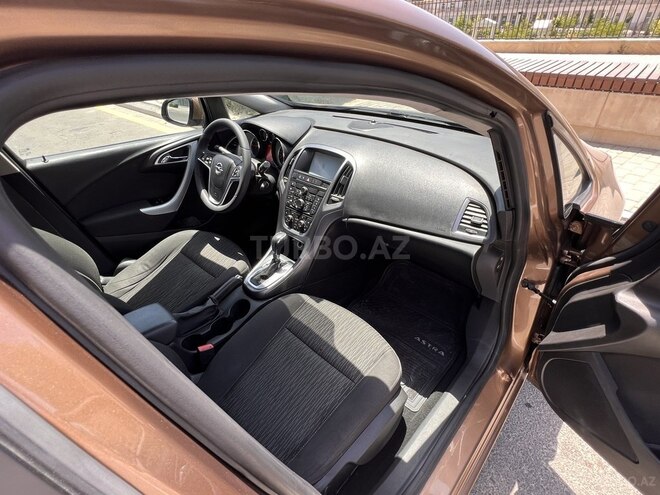 Opel Astra 2015, 98,500 km - 1.4 l - Bakı