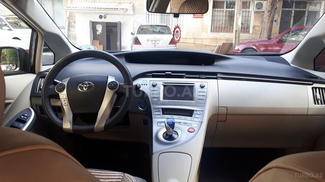 Toyota Prius 2014, 135,829 km - 1.8 l - Bakı