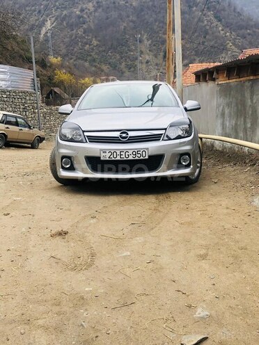 Opel Astra 2010, 279,078 km - 1.3 л - Qax