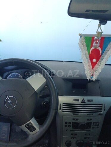 Opel Astra 2010, 279,078 km - 1.3 л - Qax