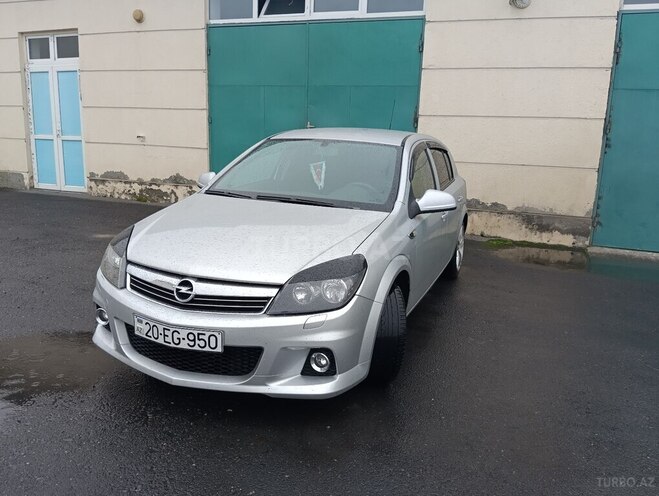 Opel Astra 2010, 279,078 km - 1.3 л - Qax