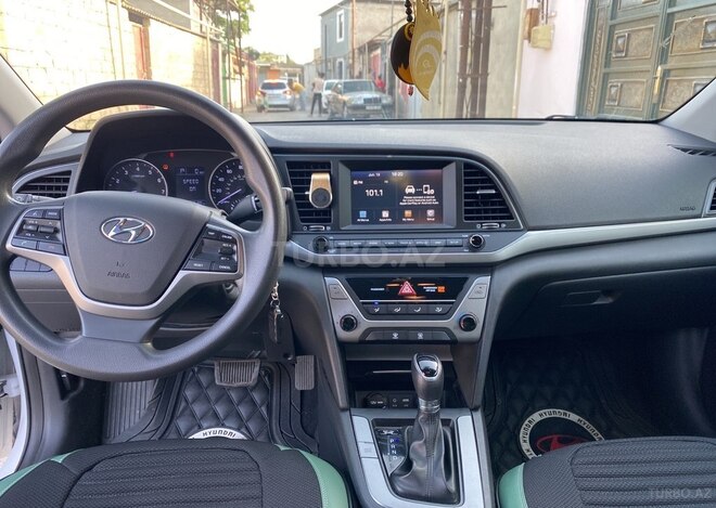 Hyundai Elantra 2016, 93,342 km - 2.0 l - Bakı