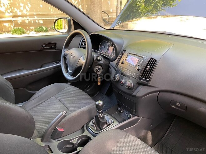 Hyundai i30 2009, 242,000 km - 1.4 l - Bakı