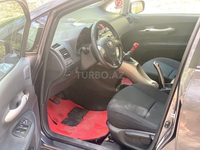 Toyota Corolla 2008, 260,000 km - 1.4 l - Bakı
