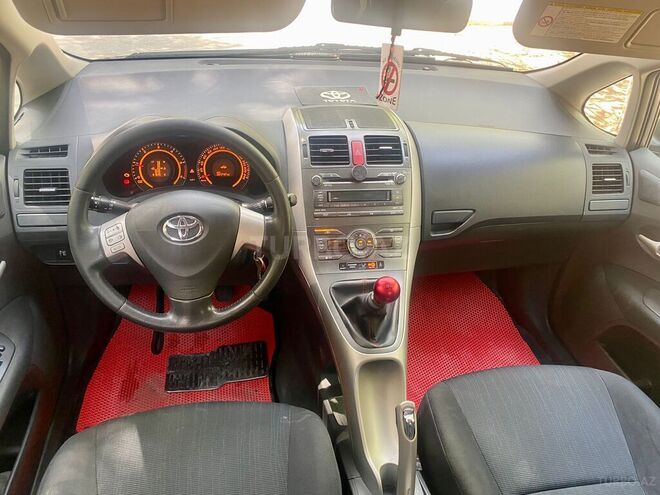 Toyota Corolla 2008, 260,000 km - 1.4 l - Bakı
