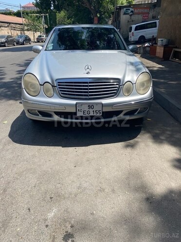 Mercedes E 350 2005, 300,000 km - 3.5 l - Bakı