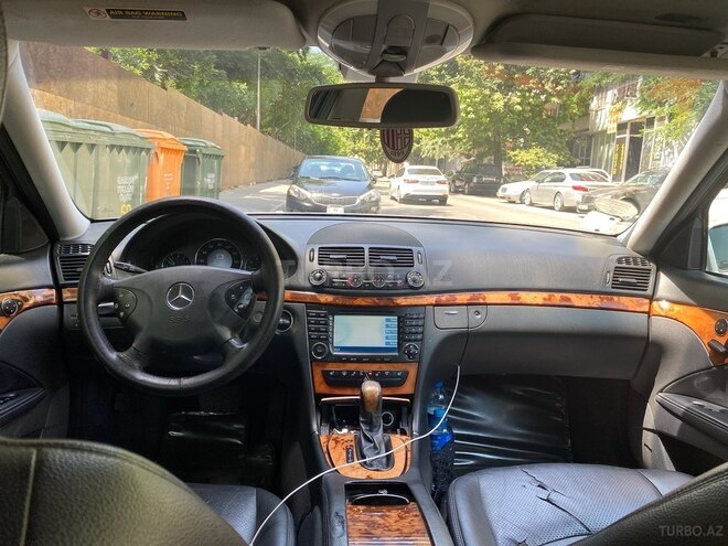 Mercedes E 350 2005, 300,000 km - 3.5 l - Bakı