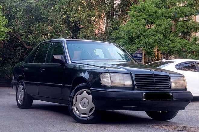 Mercedes E 200 1993, 25,000 km - 2.0 l - Bakı