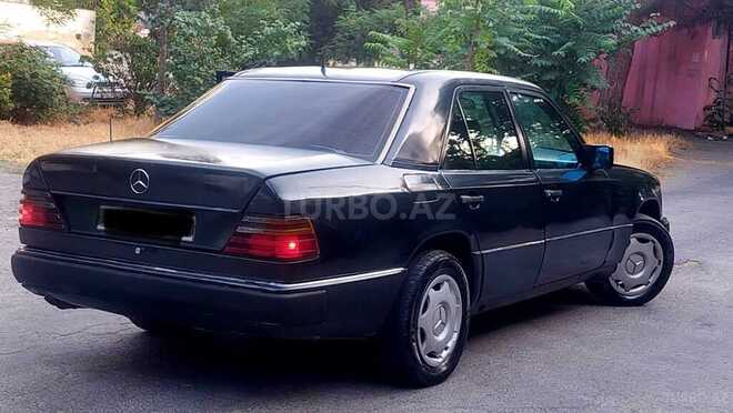 Mercedes E 200 1993, 25,000 km - 2.0 l - Bakı