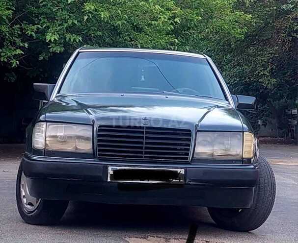 Mercedes E 200 1993, 25,000 km - 2.0 l - Bakı