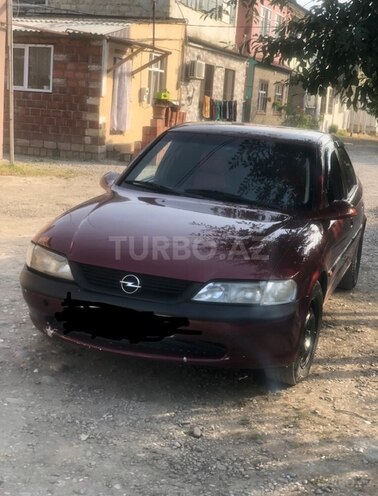 Opel Vectra 1997, 420,000 km - 1.8 l - Xudat