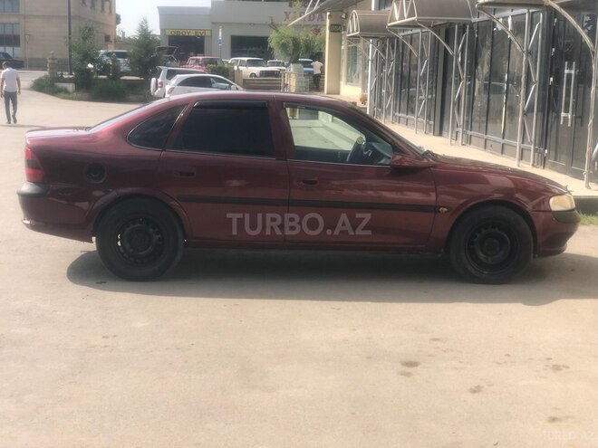Opel Vectra 1997, 420,000 km - 1.8 l - Xudat