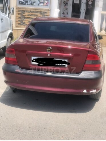 Opel Vectra 1997, 420,000 km - 1.8 l - Xudat