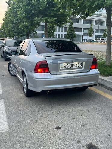 Opel Vectra 1999, 242,000 km - 1.6 л - Bakı