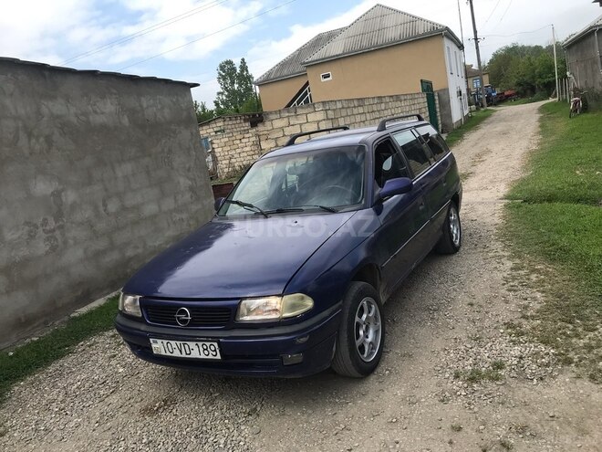 Opel Astra 1995, 303,561 km - 1.6 л - Qusar