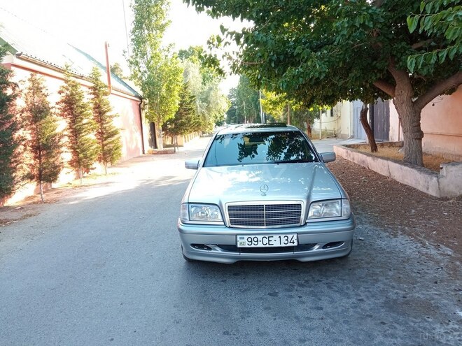 Mercedes C 180 1999, 423,000 km - 1.8 l - Bakı