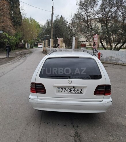 Mercedes E 220 2000, 357,150 km - 2.2 л - Bakı