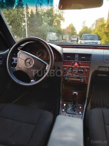 Mercedes C 180 1997, 320,000 km - 1.8 l - Sumqayıt