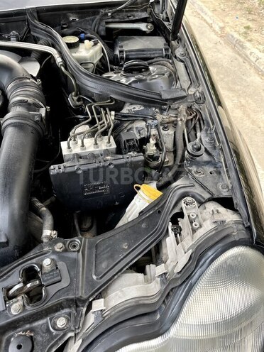 Mercedes C 200 2001, 260,000 km - 2.0 л - Bakı