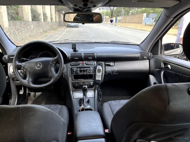 Mercedes C 200 2001, 260,000 km - 2.0 л - Bakı
