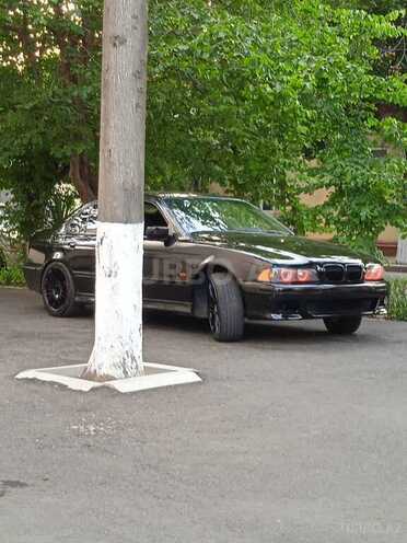 BMW 528 1996, 348,200 km - 2.8 л - Lənkəran