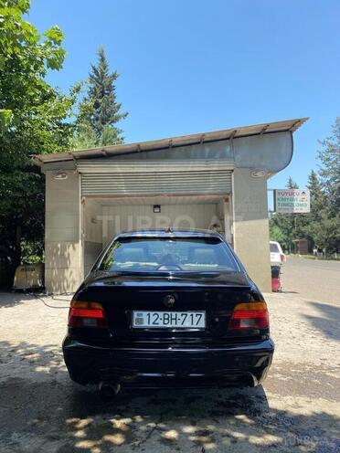 BMW 528 1996, 348,200 km - 2.8 л - Lənkəran