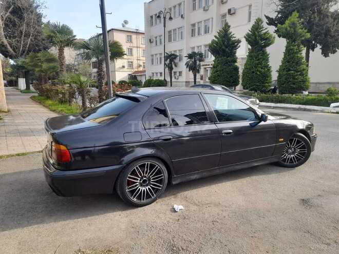 BMW 528 1996, 348,200 km - 2.8 л - Lənkəran