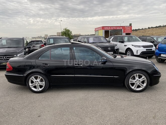 Mercedes E 200