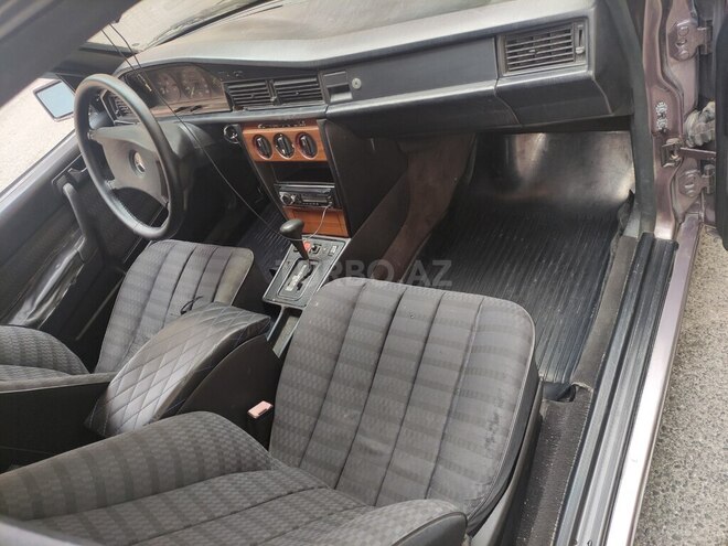 Mercedes 190 1991, 365,478 km - 2.0 l - Sumqayıt