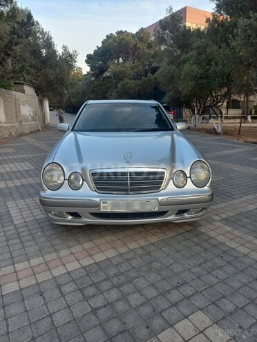 Mercedes E 240 2001, 403,000 km - 2.4 l - Bakı