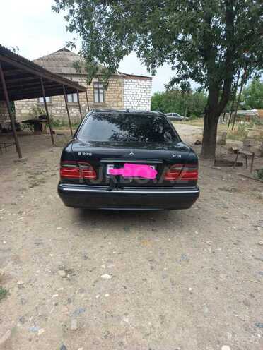 Mercedes E 270 2000, 427,000 km - 2.7 л - Bakı