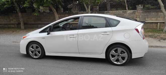 Toyota Prius 2013, 270,000 km - 1.8 l - Bakı